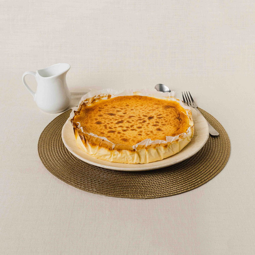 UND 1 TARTA QUESO AL HORNO 1.5KG (16 RACIONES)