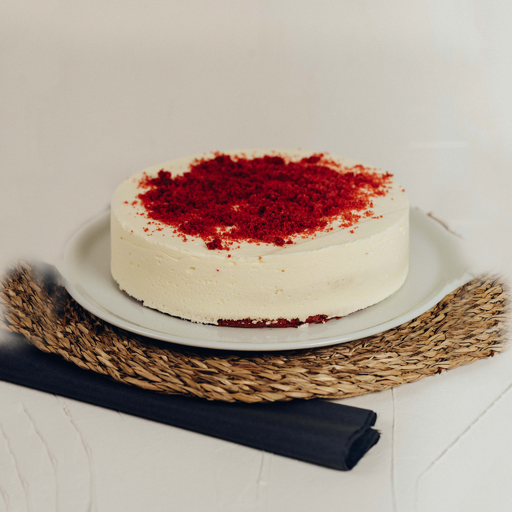 UND 1 TARTA RED VELVET 2KG (14/16 RACIONES)