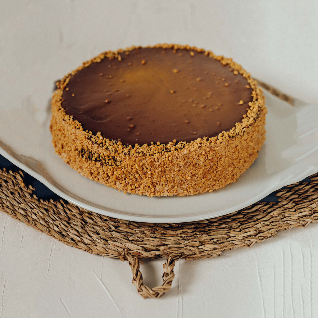 (C)UND 1 TARTA FERRERO 2KG (14/16 RACIONES)