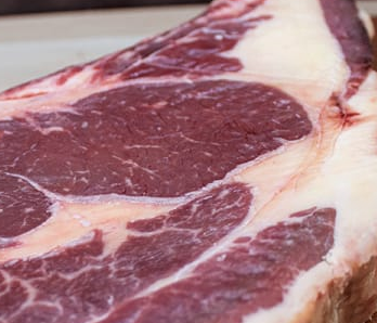 KG 20 CHULETA VACA LURRA A ENTERA CORTADA, ENVASADA Y SIN PULIR